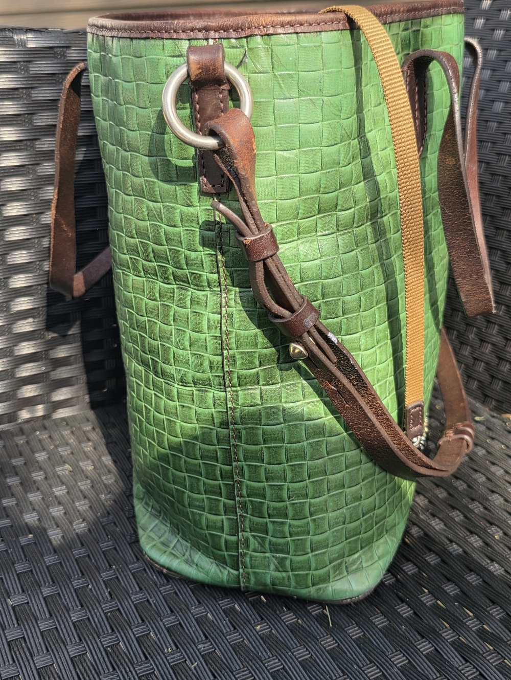 Dooney & Bourke Beguiling Shamrock Green Woven Tote and Matching Large Wristlet - Picture 15 of 16